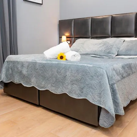 Vico Milano 18 4* 나폴리