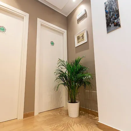 Bed & Breakfast Vico Milano 18 Naples