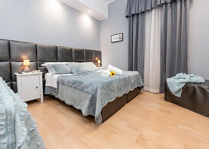 Bed and breakfast Vico Milano 18 4*