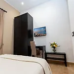 Vico Milano 18 לינה וארוחת בוקר נאפולי