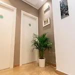 לינה וארוחת בוקר Vico Milano 18 נאפולי