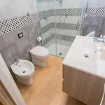 לינה וארוחת בוקר Vico Milano 18 4*