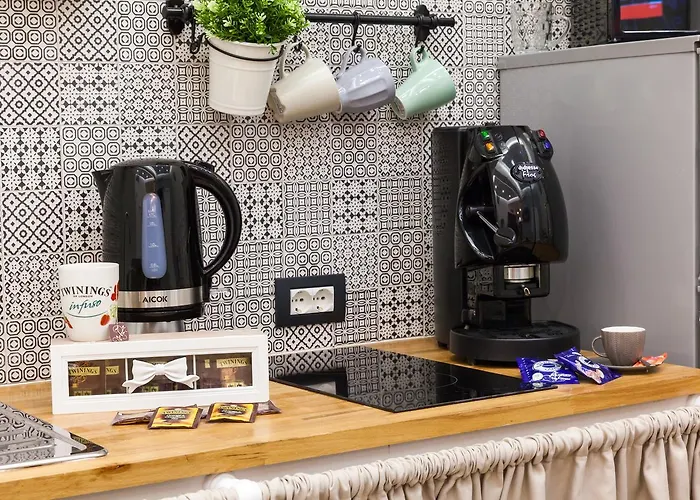 Vico Milano 18 4* Νάπολη