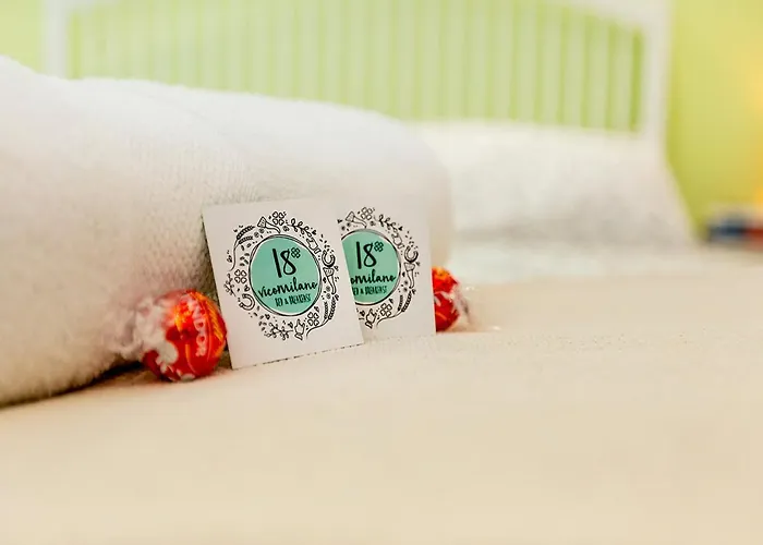 Vico Milano 18 Bed and Breakfast Νάπολη