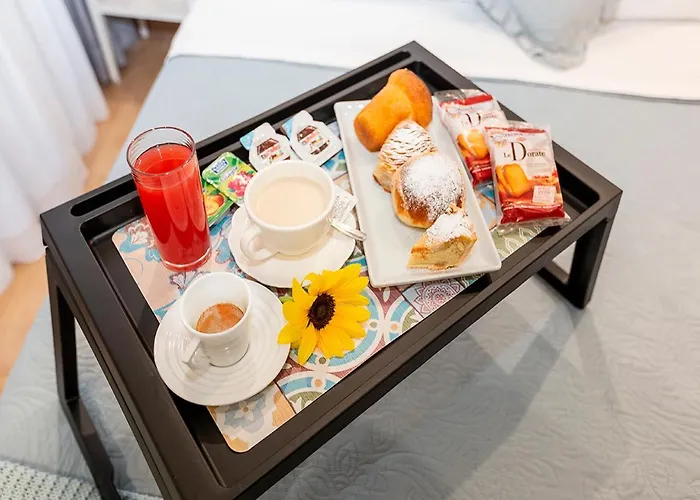 Vico Milano 18 Bed and Breakfast