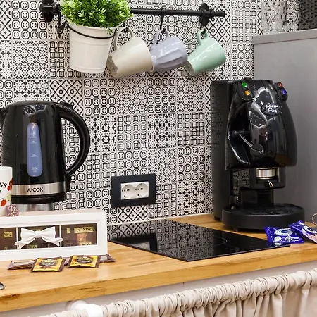 Vico Milano 18 4* Napoli