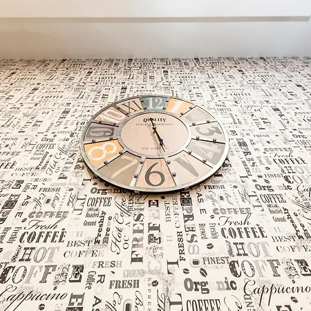 Vico Milano 18 4* Nápoles