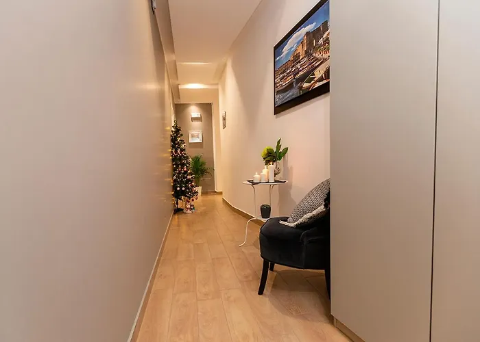 Vico Milano 18 Frühstückspension Neapel
