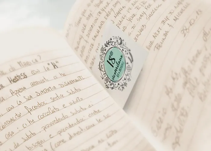 Vico Milano 18 4* Neapel